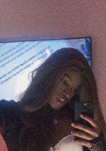 654534827: Travesti en Barcelona