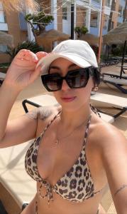 617142967: Chica busca chico en Barcelona