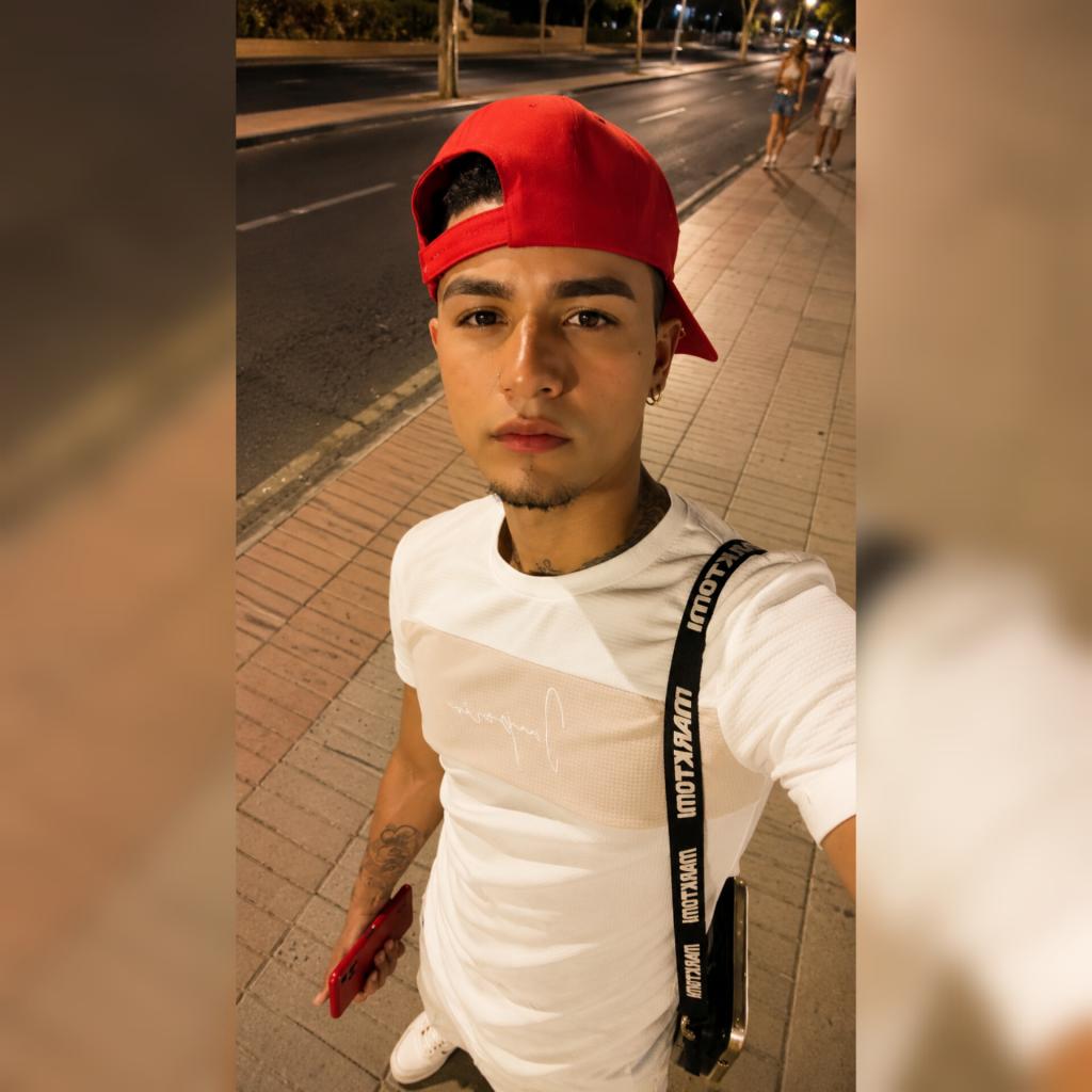 678532891: Chico busca chica en Las Palmas