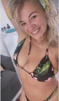 612260847: Chica busca chico en La Coruña