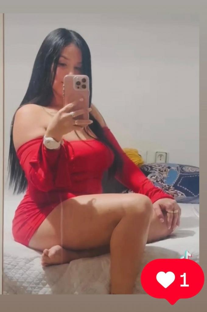 Chica busca chico en Cádiz: 