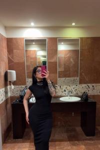Chica busca chico en Cádiz: 