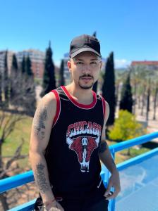 Chico busca chica en Castellón: 