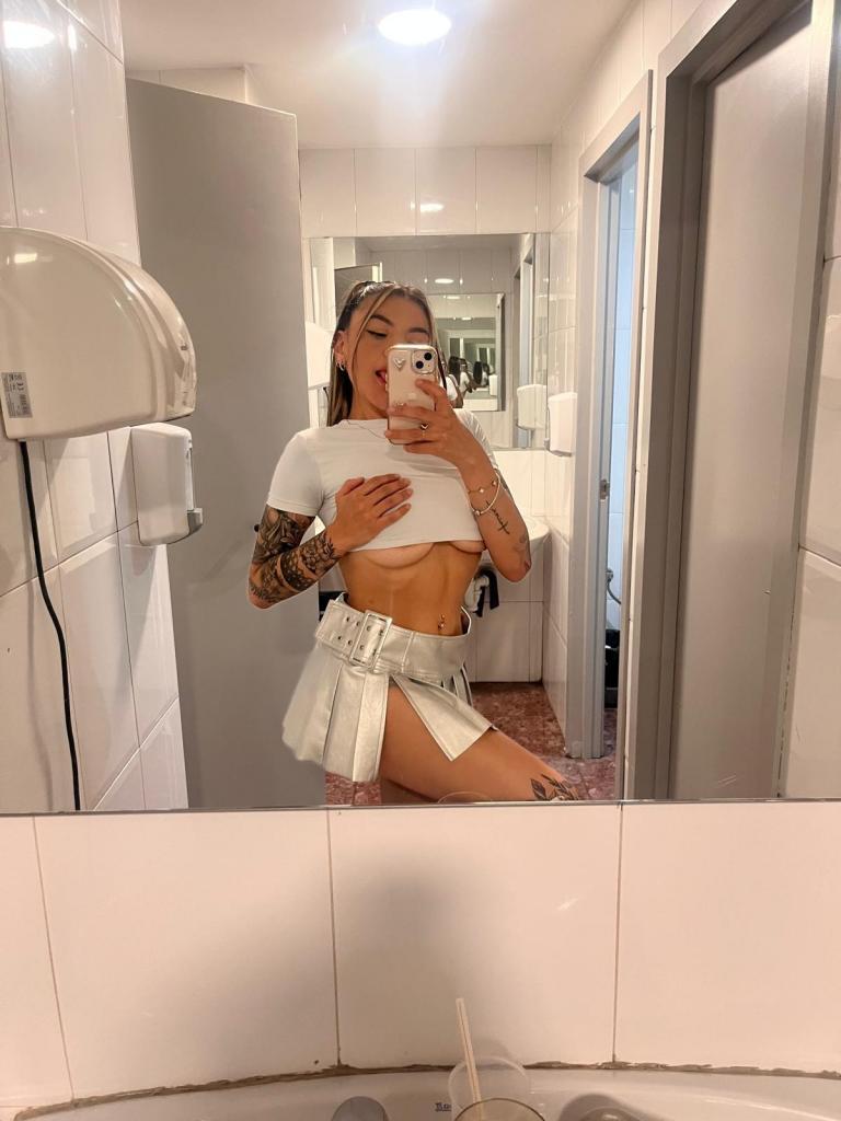 Chica busca chico en Gerona: Chica busca chico