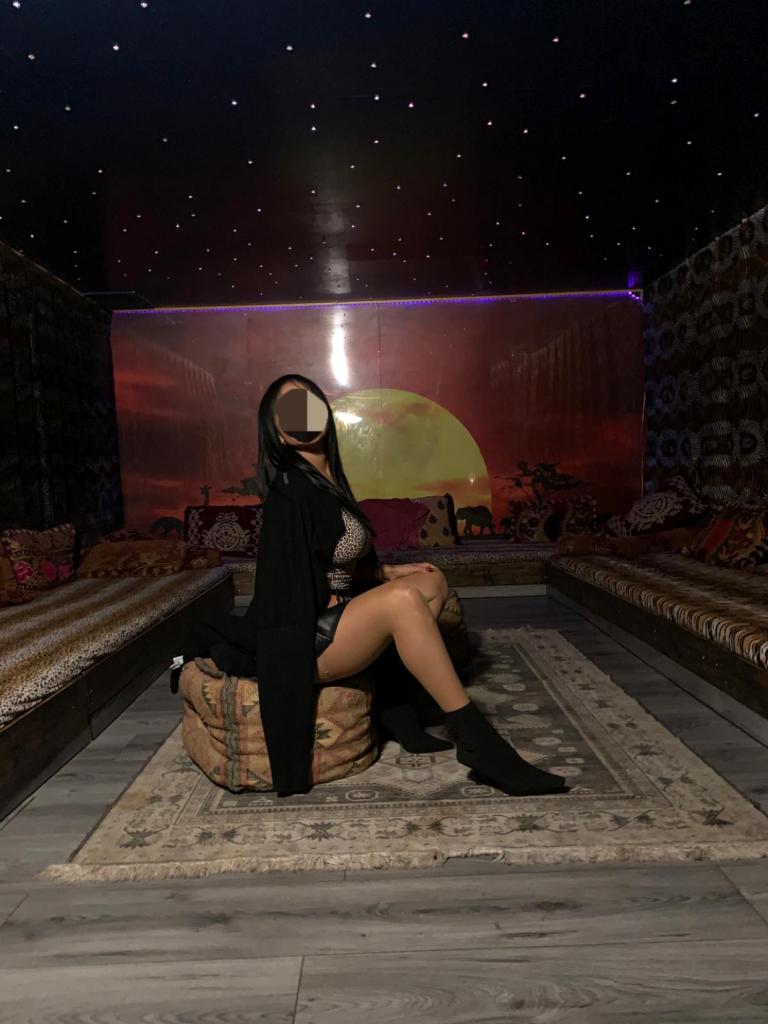 Chica busca chico en Almería: 