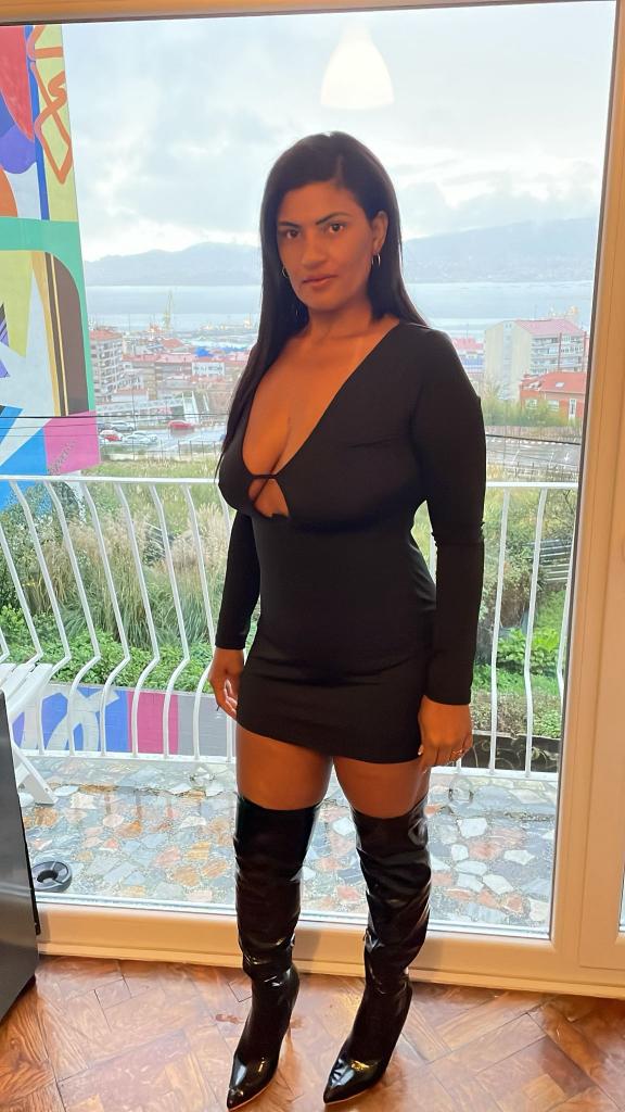 612275761: Chica busca chico en Cantabria