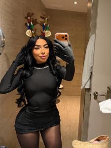 671325377: Chica busca chico en Barcelona