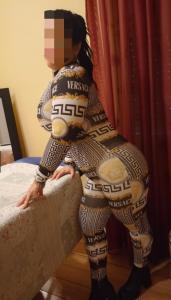 643860298: Chica busca chico en Madrid