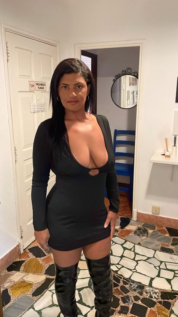 612275761: Chica busca chico en Cantabria