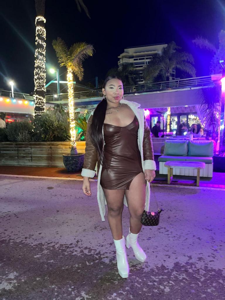 Chica busca chico en Tenerife: Chica busca chico