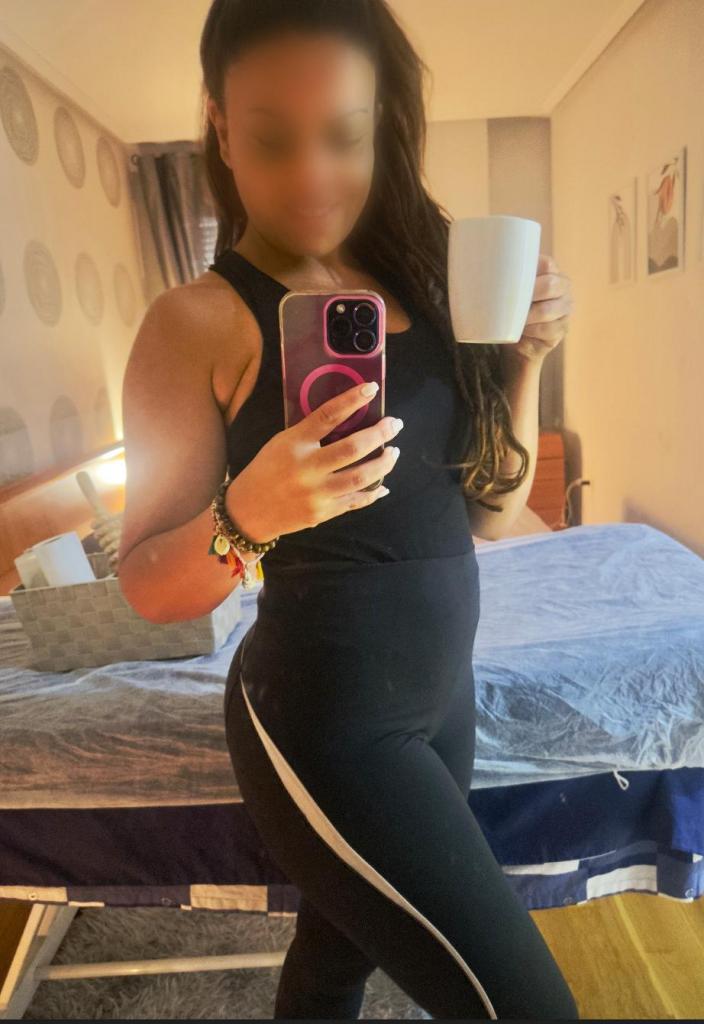 Chica busca chico en Almería: 