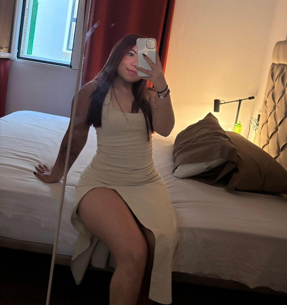 Chica busca chico en Granada: 