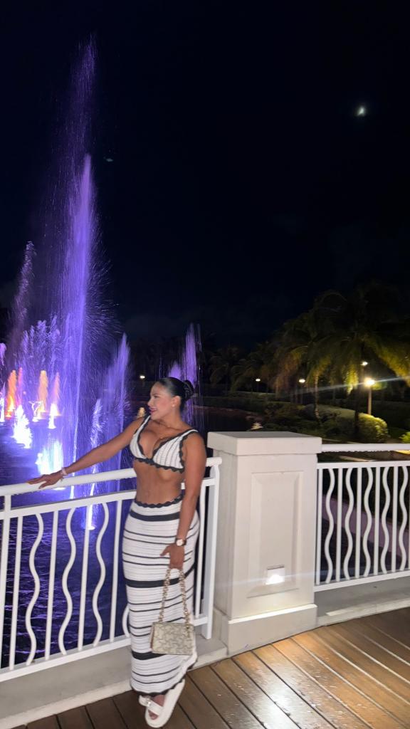 659725763: Chica busca chico en Asturias