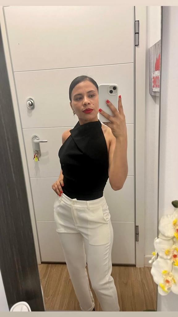 Chica busca chico en Almería: 