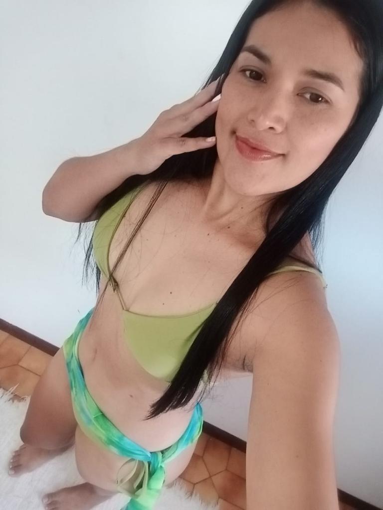 Chica busca chico en Cádiz: 