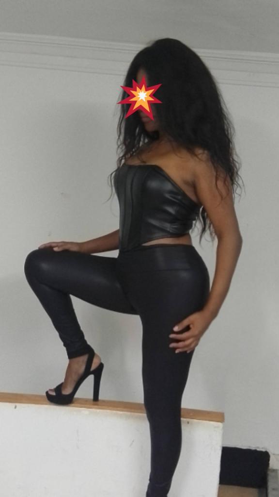 Chica busca chico en Lugo: 