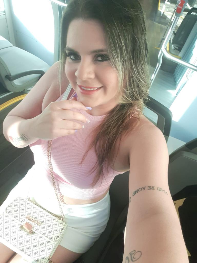 Chica busca chico en Valencia: Chica busca chico