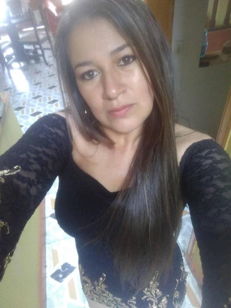 631825755: Chica busca chico en Cádiz