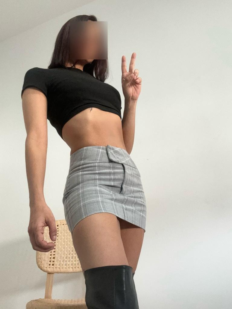 Chica busca chico en Granada: 