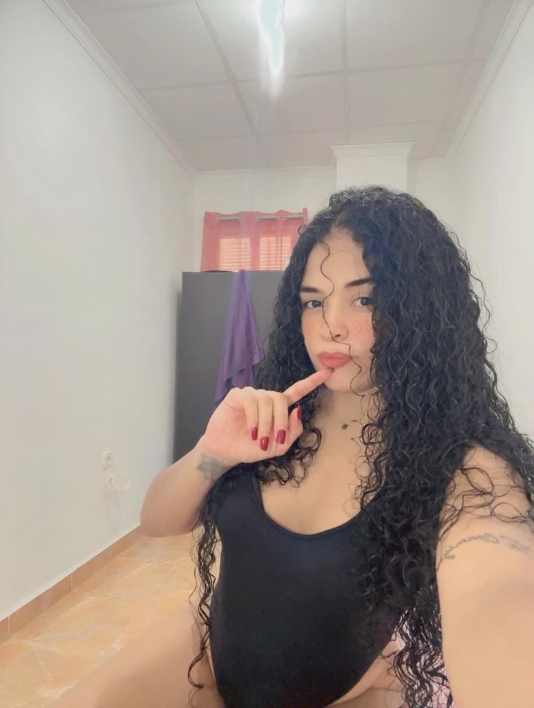 Chica busca chico en Almería: 