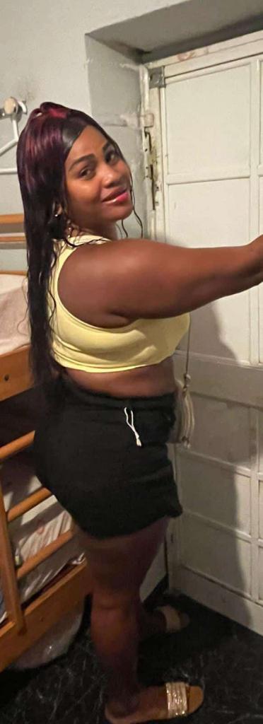 Chica busca chico en Huelva: 