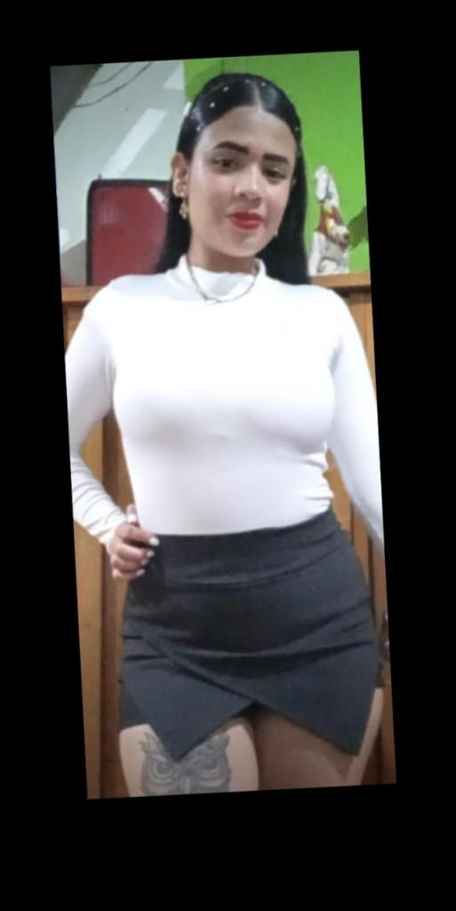 623733503: Chica busca chico en Barcelona