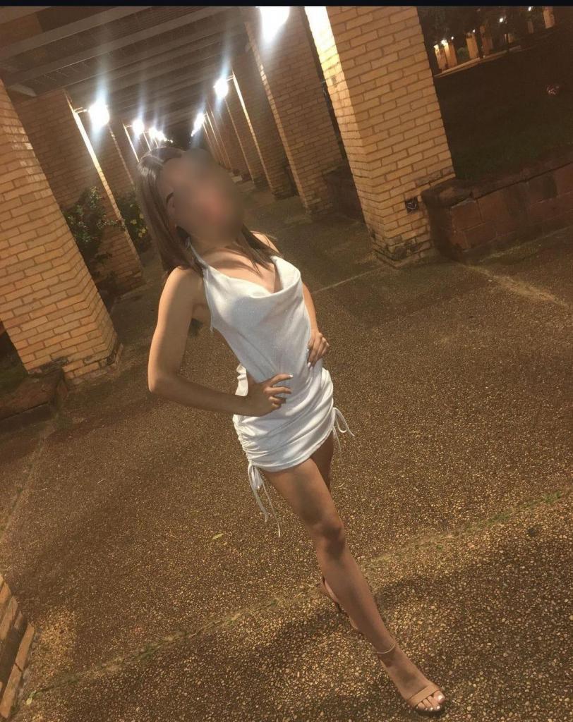 663054148: Chica busca chico en Toledo