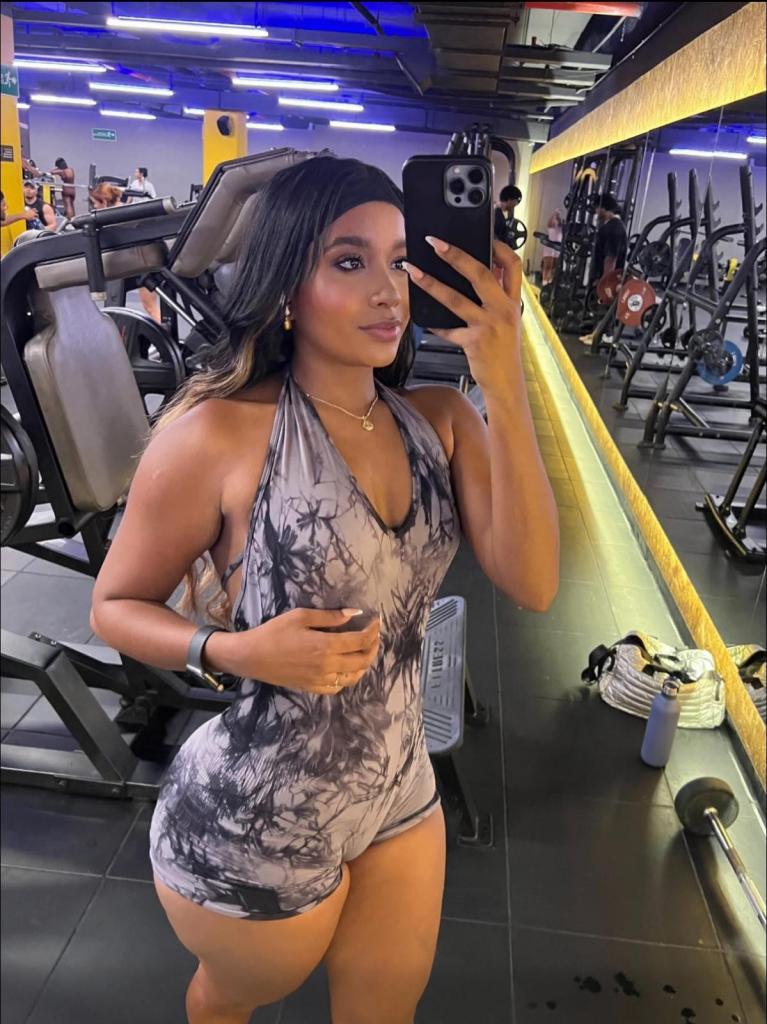 631016948: Chica busca chico en Granada