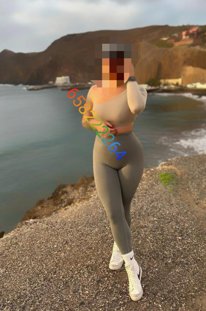 Chica busca chico en Almería: 