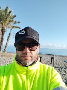 630469618: Chico busca chica en Granada