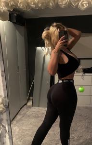 611902212: Chica busca chico en Barcelona