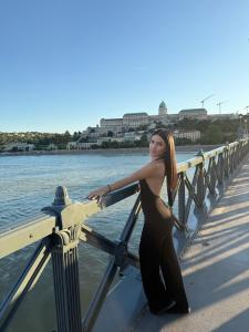 642918939: Chica busca chico en Granada