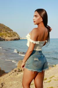 665232786: Chica busca chico en Alicante