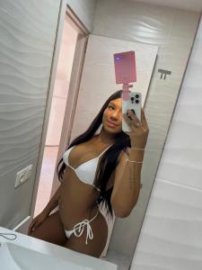 612262882: Chica busca chico en Mallorca