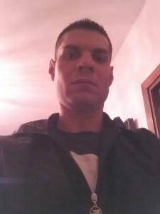 637720238: Chico busca chica en Madrid