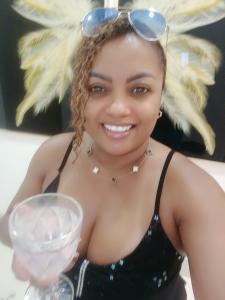 689739268: Chica busca chico en Zaragoza