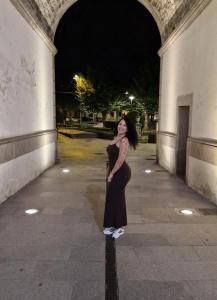 613845000: Chica busca chico en Pontevedra