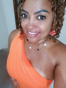 689739268: Chica busca chico en Zaragoza