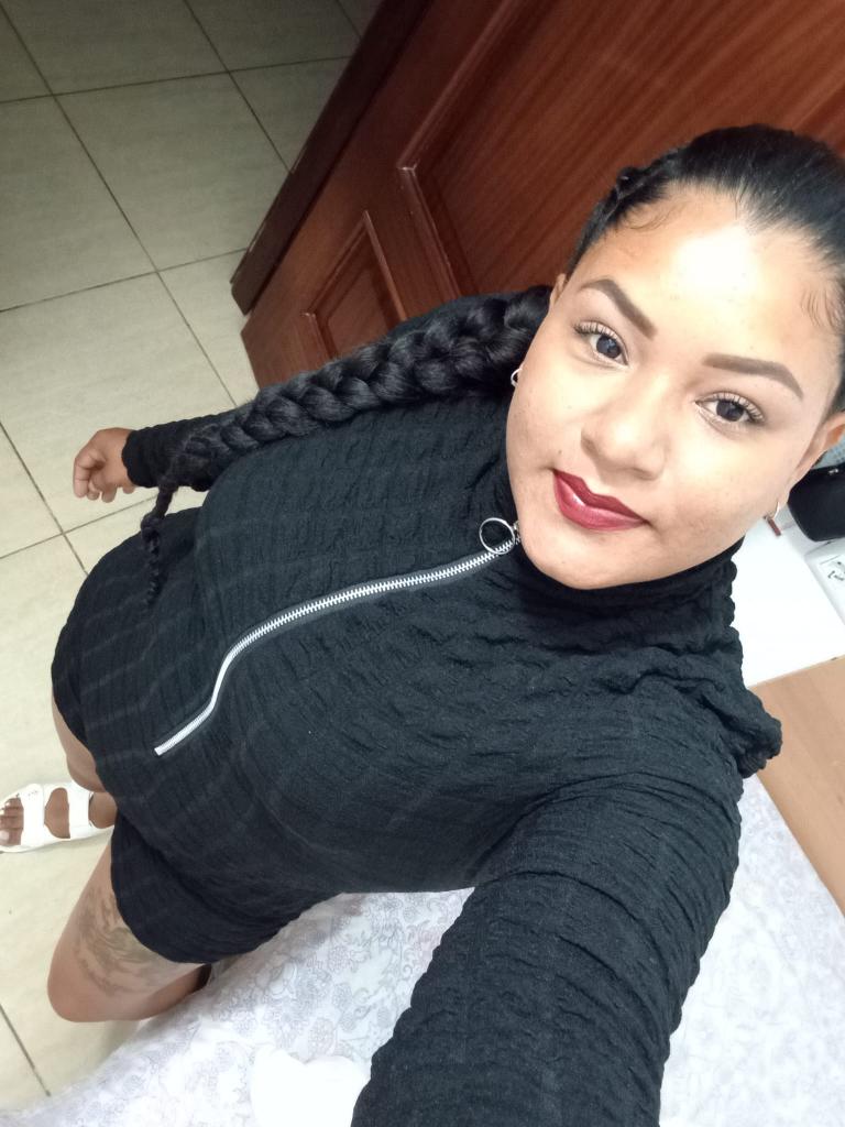 Chica busca chico en Tenerife: 