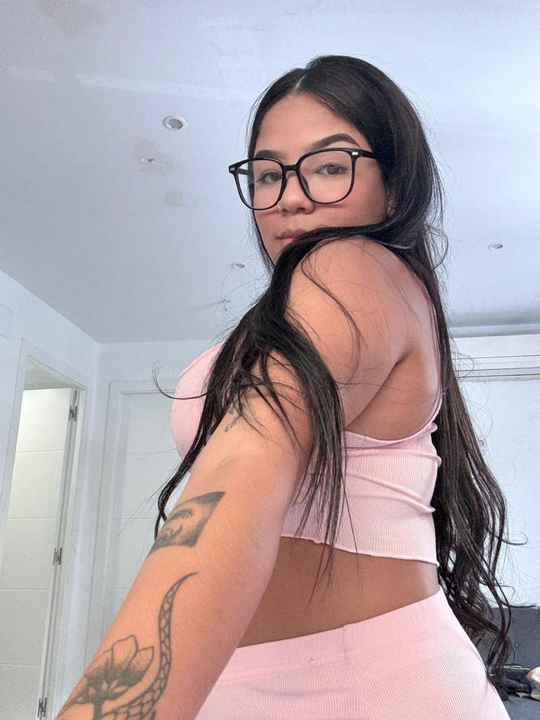 Chica busca chico en Málaga: Chica busca chico
