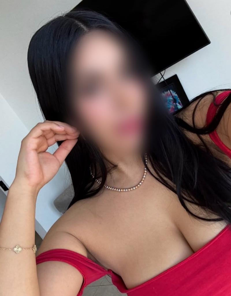 Chica busca chico en Sevilla: 