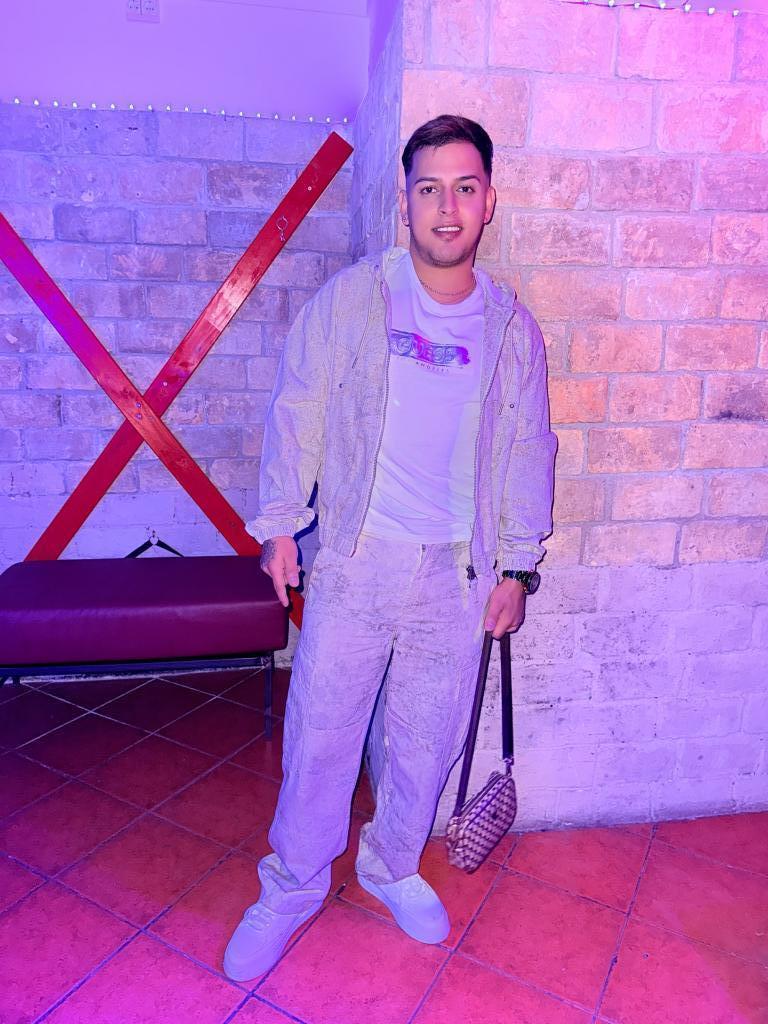 674713300: Chico busca chica en Madrid