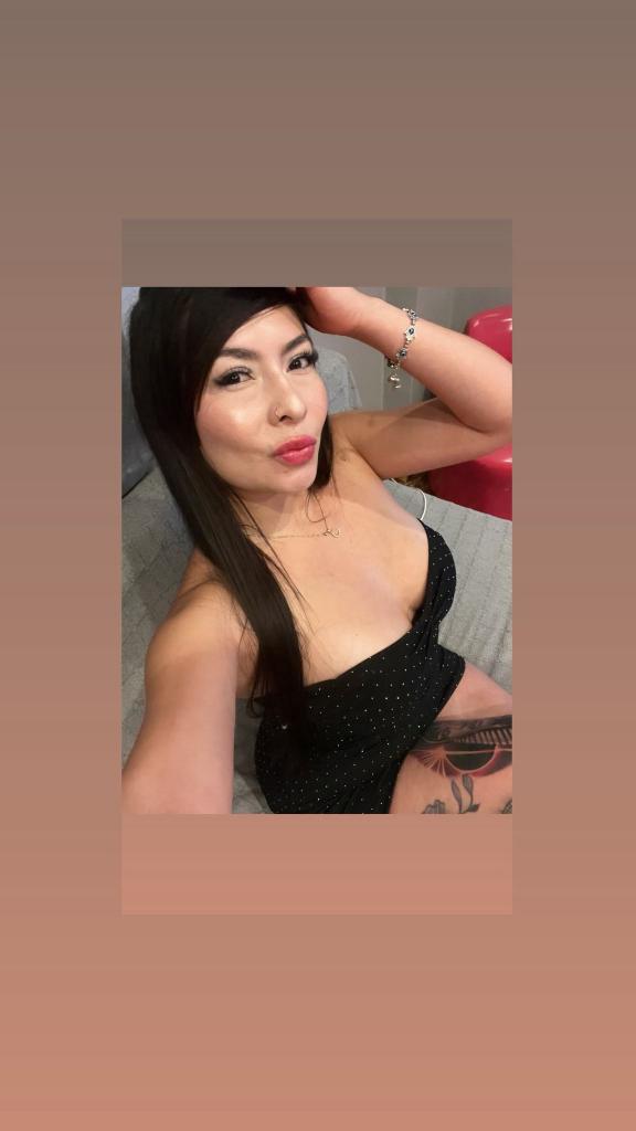 Chica busca chico en Almería: 