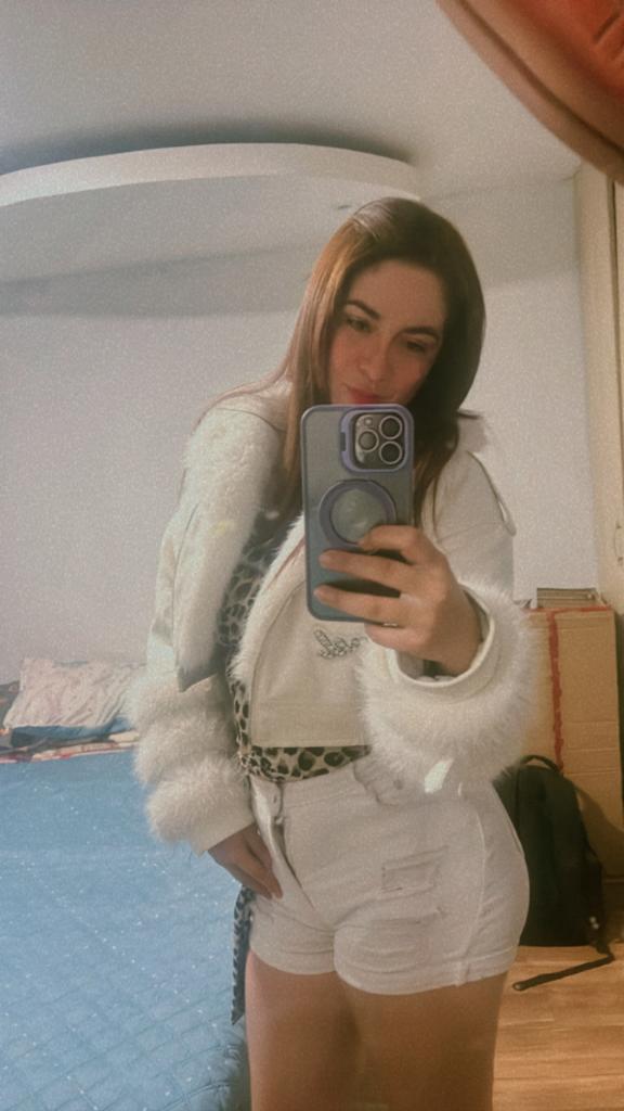 632882243: Chica busca chico en Murcia