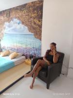 603263967: Chica busca chico en Madrid