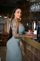 613355988: Chica busca chico en Barcelona