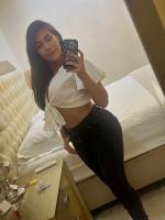 661565451: Chica busca chico en Sevilla