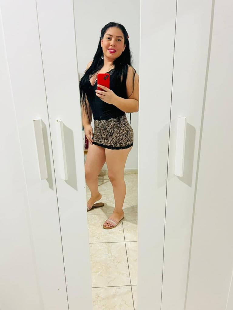 Chica busca chico en Tenerife: 