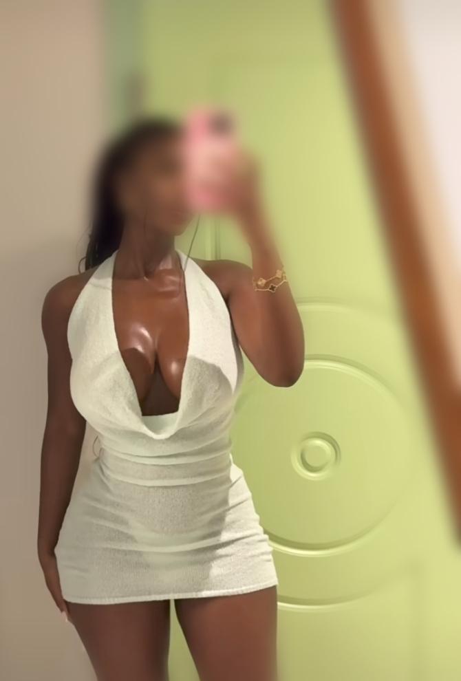 Chica busca chico en La Coruña: 