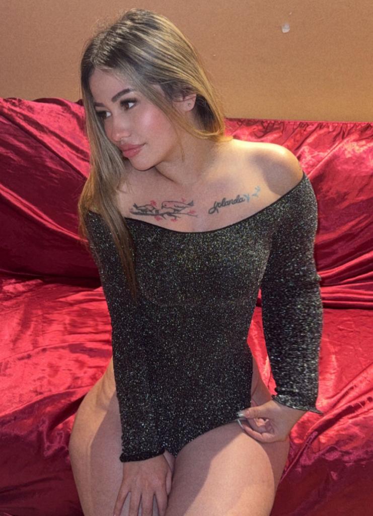 Chica busca chico en Ibiza: Chica busca chico